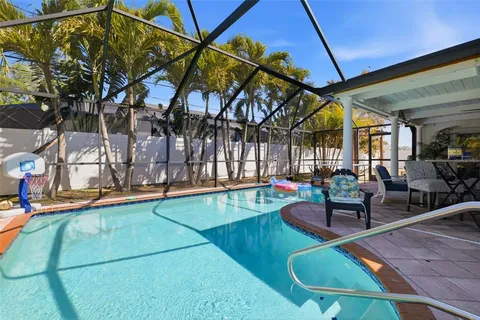 $699,000 | 4339 50th Avenue South, St. Petersburg, FL 33711