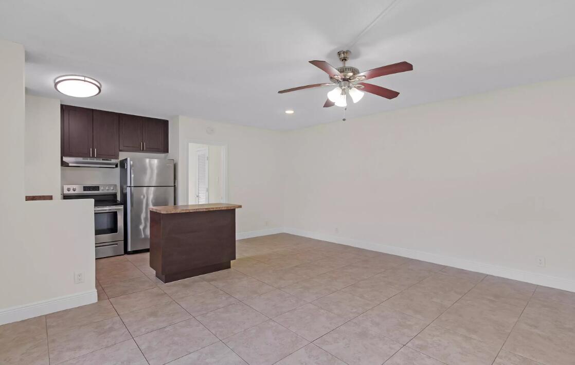 560 Northeast 46th Street, Unit 8 Boca Raton, FL 33431 - Photo 3 of 4 5603