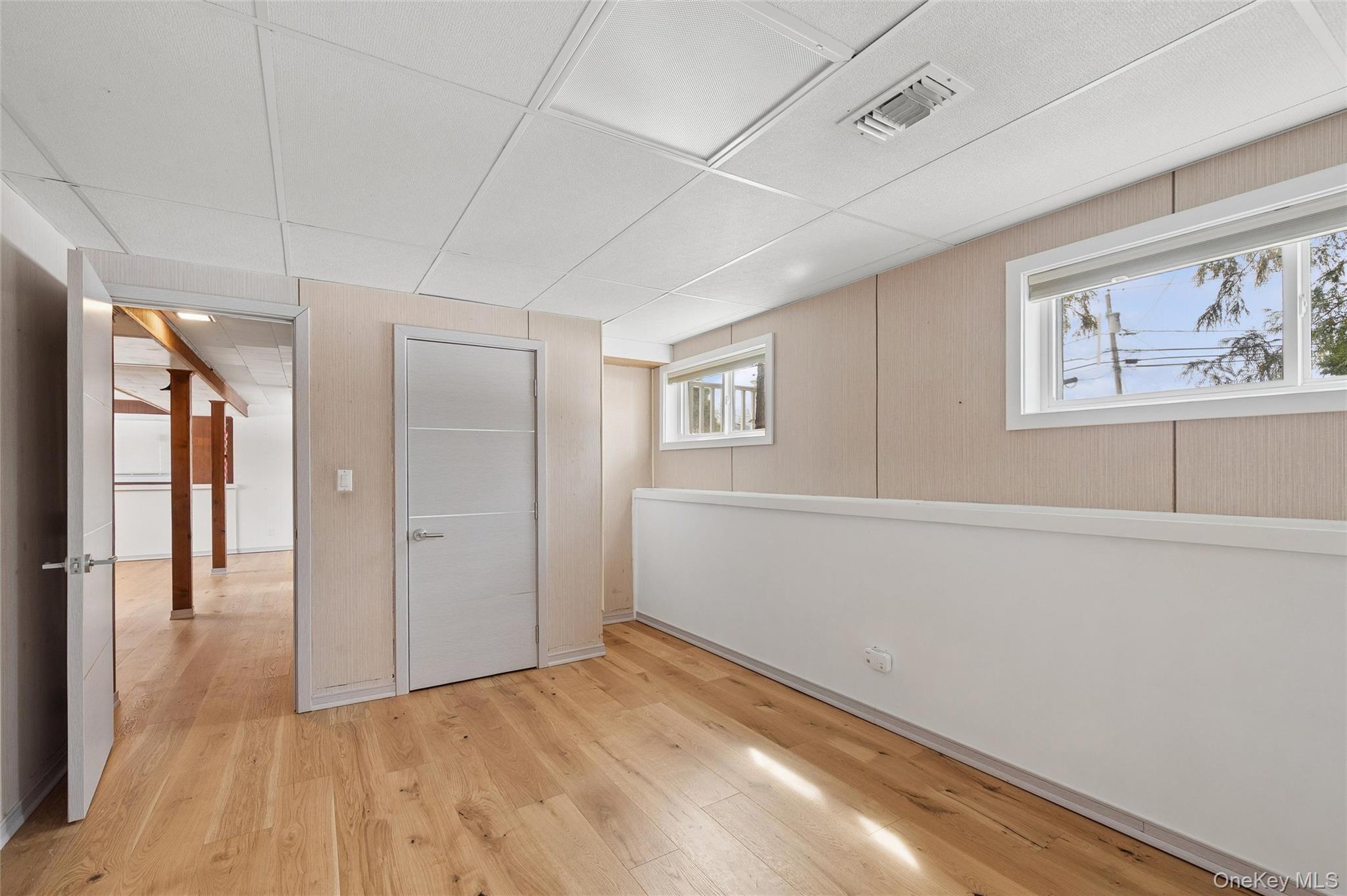 21 Amboy Road Oakdale, NY 11769 - Photo 21 of 35