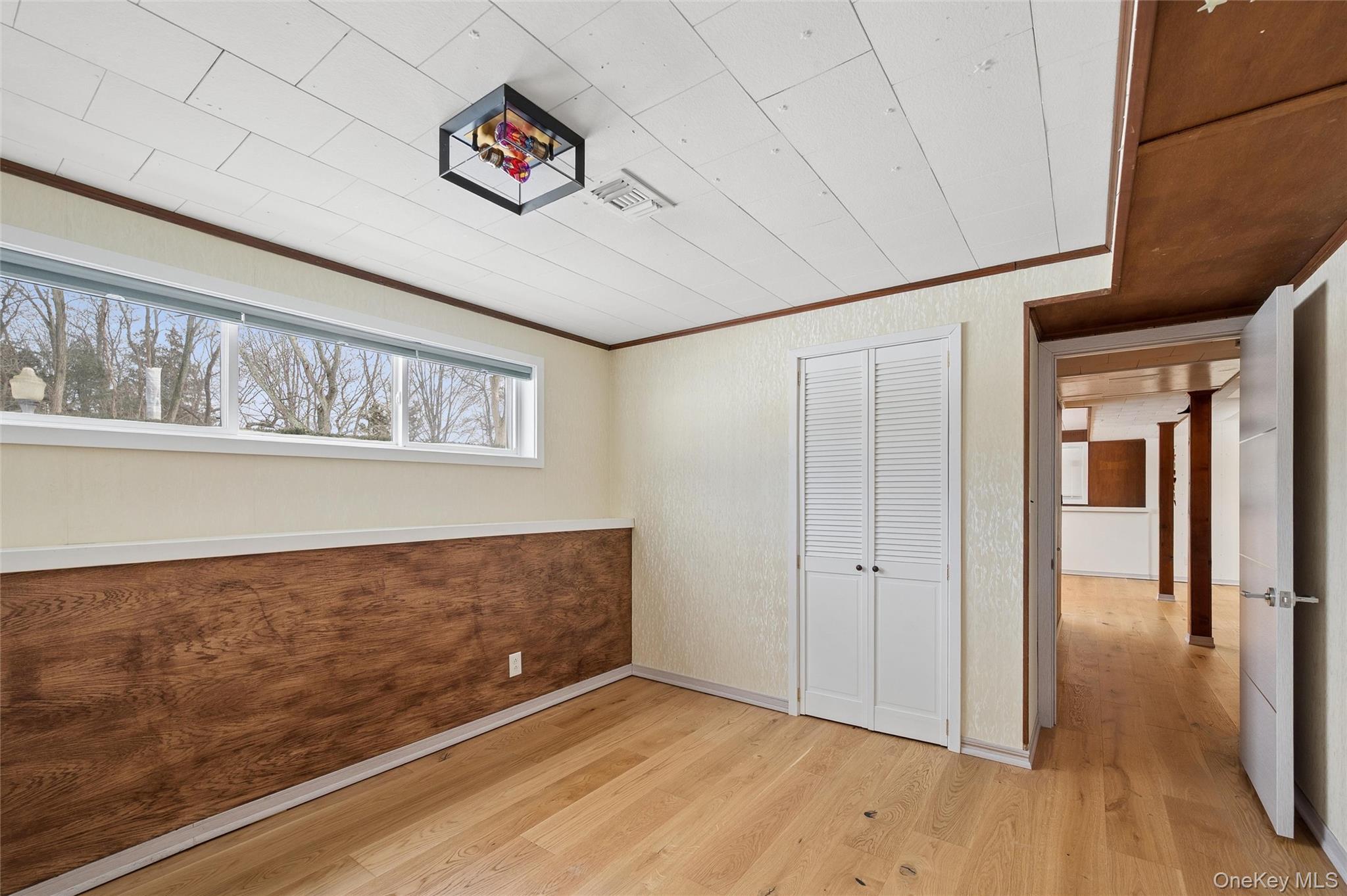 21 Amboy Road Oakdale, NY 11769 - Photo 22 of 35