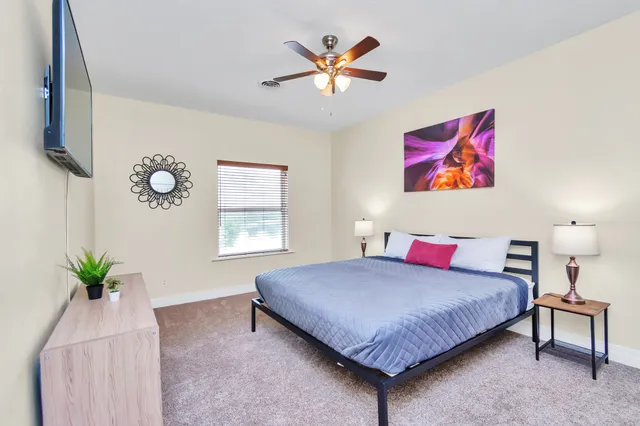 $9,500 | 1730 Lakeshore Drive, Kingwood, TX 77339