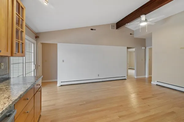 $3,500 | 101 Elmcrest Road, Unit 101, North Andover, MA 01845