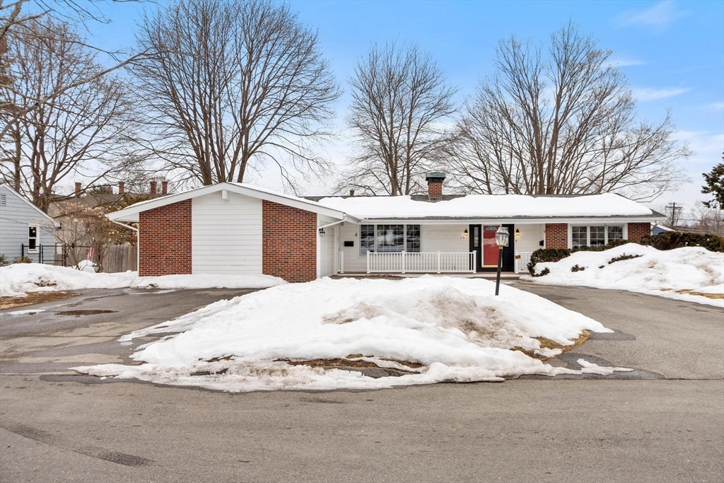 101 Elmcrest Road, Unit 101 North Andover, MA 01845 - Photo 2 of 35