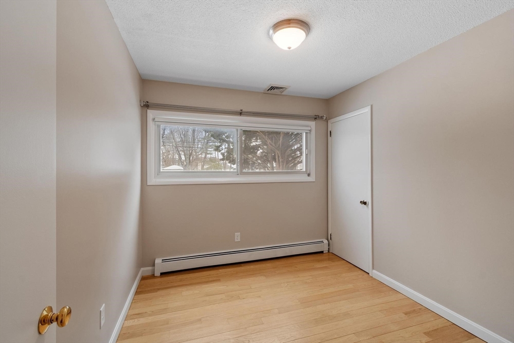 101 Elmcrest Road, Unit 101 North Andover, MA 01845 - Photo 27 of 35