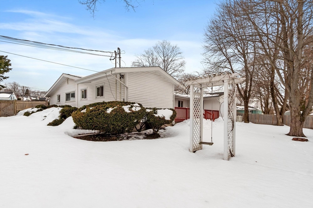 101 Elmcrest Road, Unit 101 North Andover, MA 01845 - Photo 35 of 35