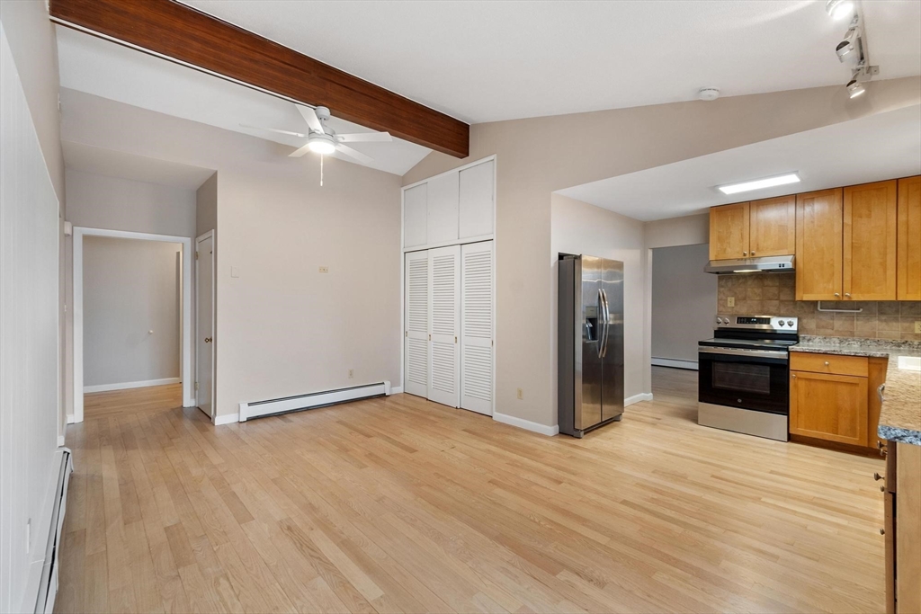 101 Elmcrest Road, Unit 101 North Andover, MA 01845 - Photo 10 of 35