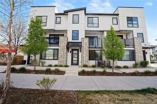 $640,000 | 1976 South Holly Street, Unit 2, Denver, CO 80222