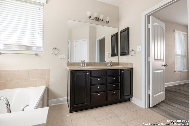 8107 Cimarron Ranch San Antonio, TX 78254 - Photo 15 of 22