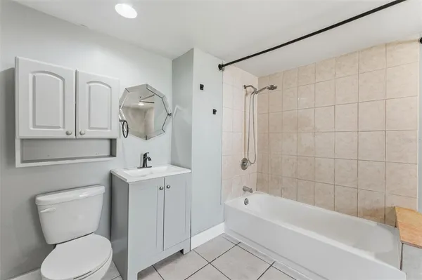 $284,900 | 2521 Highland Acres Drive, Clearwater, FL 33761