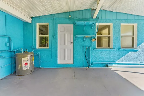 $284,900 | 2521 Highland Acres Drive, Clearwater, FL 33761