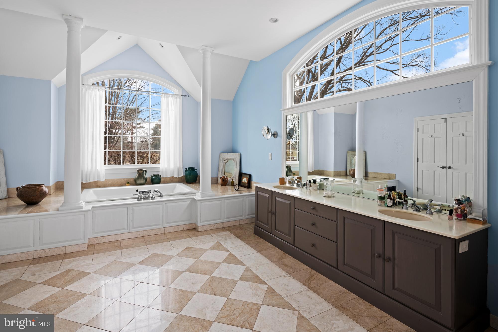 463 Federal City Road Pennington, NJ 08534 - Photo 26 of 47 Primary bath (first floor).