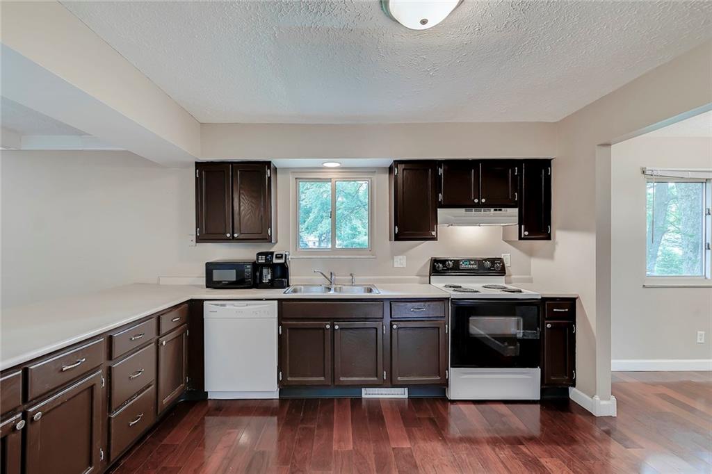 7647 Combs Road Indianapolis, IN 46237 - Photo 8 of 22 Gallery Image 8