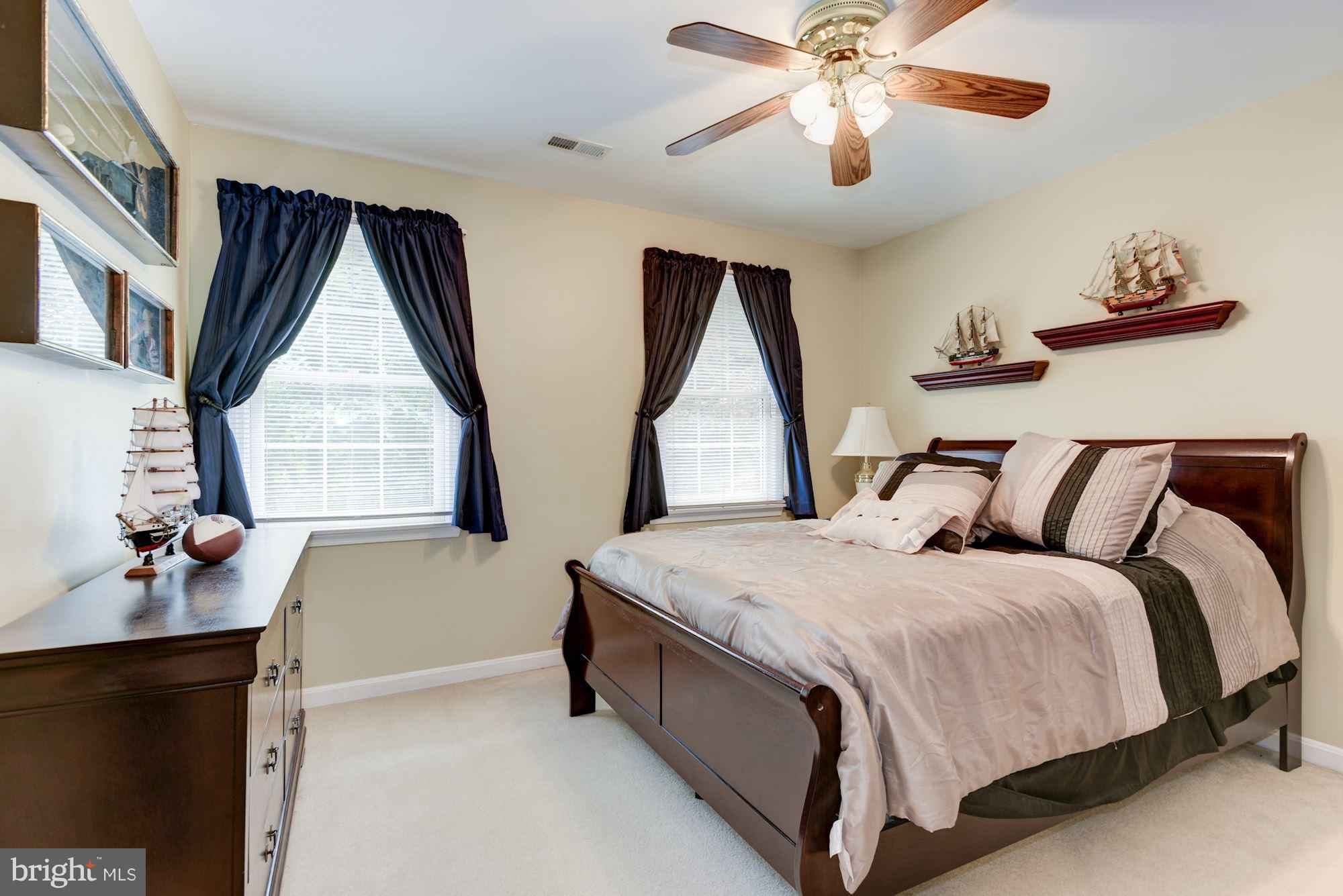 6104 General Hunton Road Broad Run, VA 20137 - Photo 22 of 30 Third Bedroom
