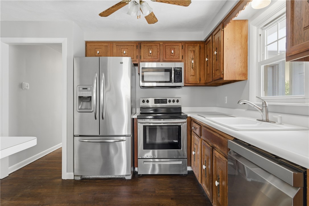 21 Citizen Street Cumberland, RI 02864 - Photo 6 of 36