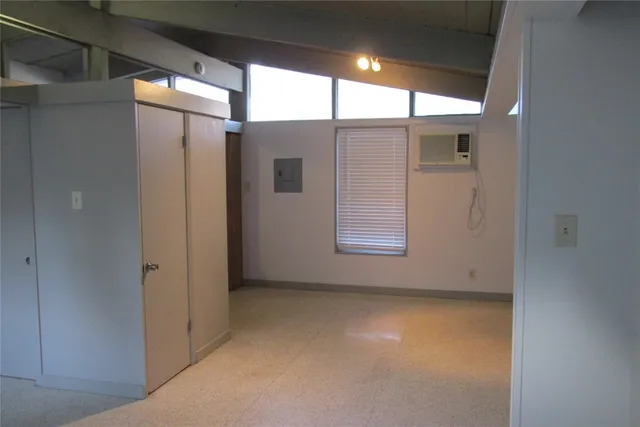 $1,500 | 506 West 7th Street, Unit B, Austin, TX 78701