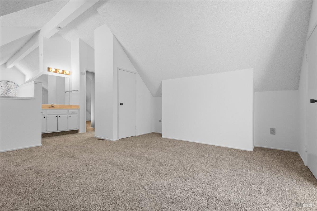 2426 Lakeview Drive Santa Rosa, CA 95405 - Photo 19 of 43