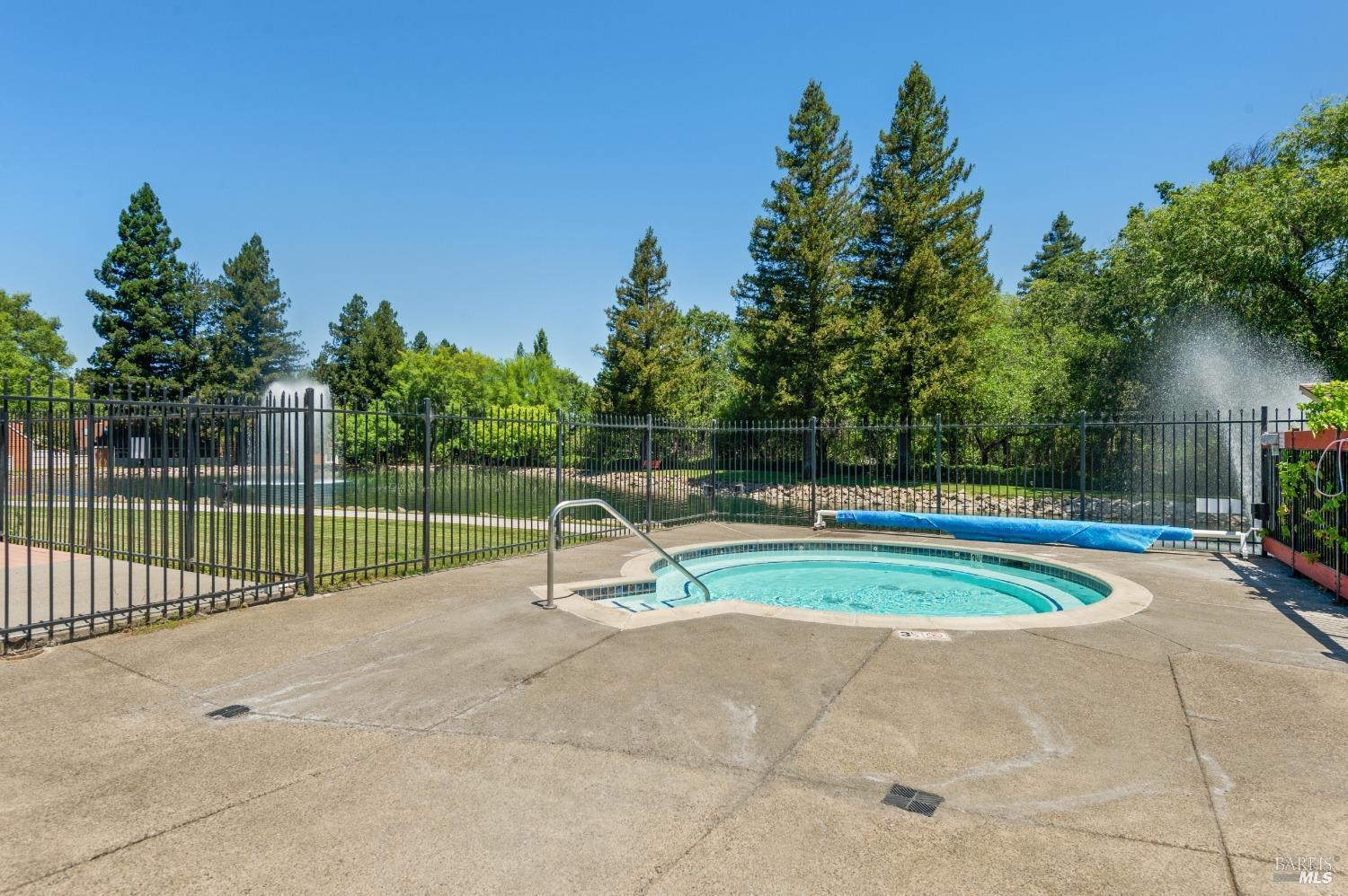 2426 Lakeview Drive Santa Rosa, CA 95405 - Photo 34 of 43