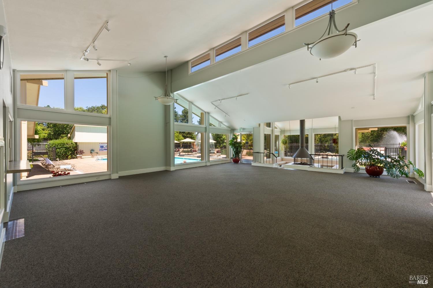 2426 Lakeview Drive Santa Rosa, CA 95405 - Photo 38 of 43
