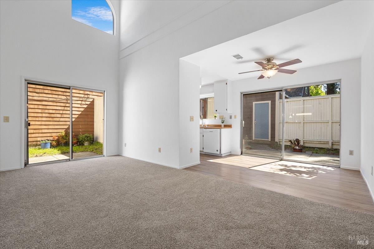 2426 Lakeview Drive Santa Rosa, CA 95405 - Photo 6 of 43