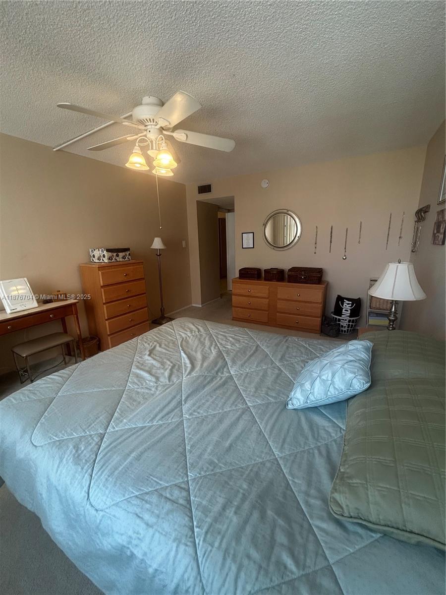 18081 Biscayne Boulevard, Unit 15024 Aventura, FL 33160 - Photo 13 of 43