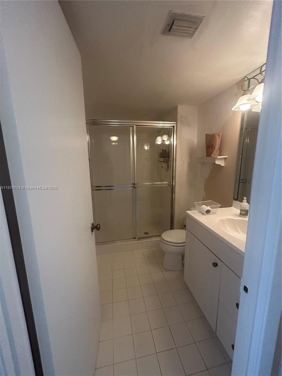 18081 Biscayne Boulevard, Unit 15024 Aventura, FL 33160 - Photo 14 of 43