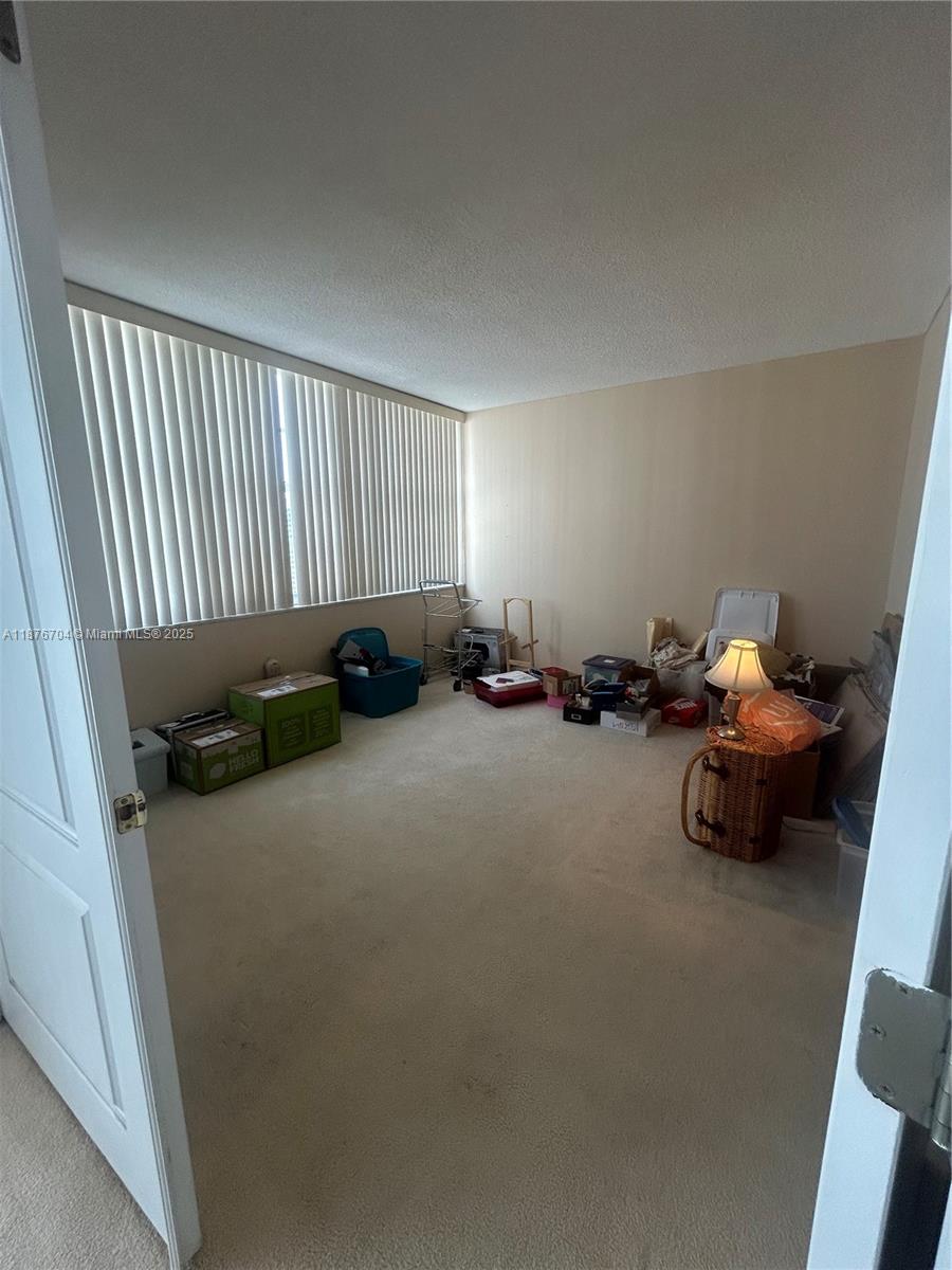 18081 Biscayne Boulevard, Unit 15024 Aventura, FL 33160 - Photo 20 of 43