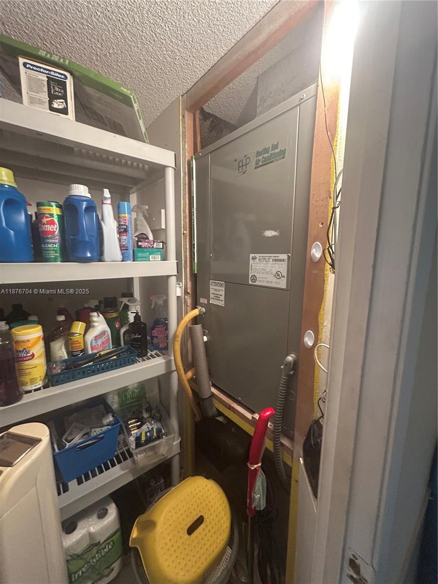 18081 Biscayne Boulevard, Unit 15024 Aventura, FL 33160 - Photo 26 of 43