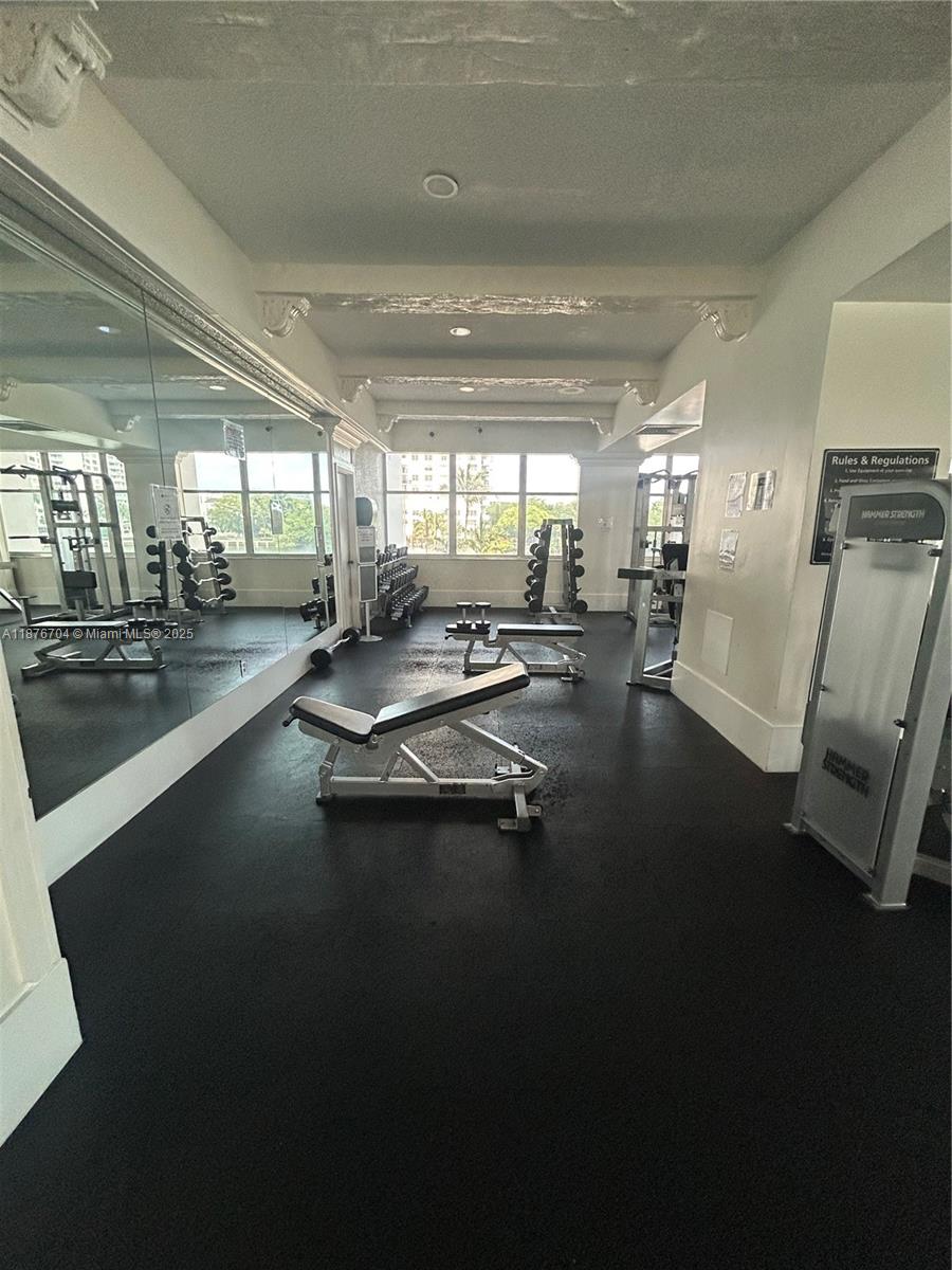 18081 Biscayne Boulevard, Unit 15024 Aventura, FL 33160 - Photo 33 of 43