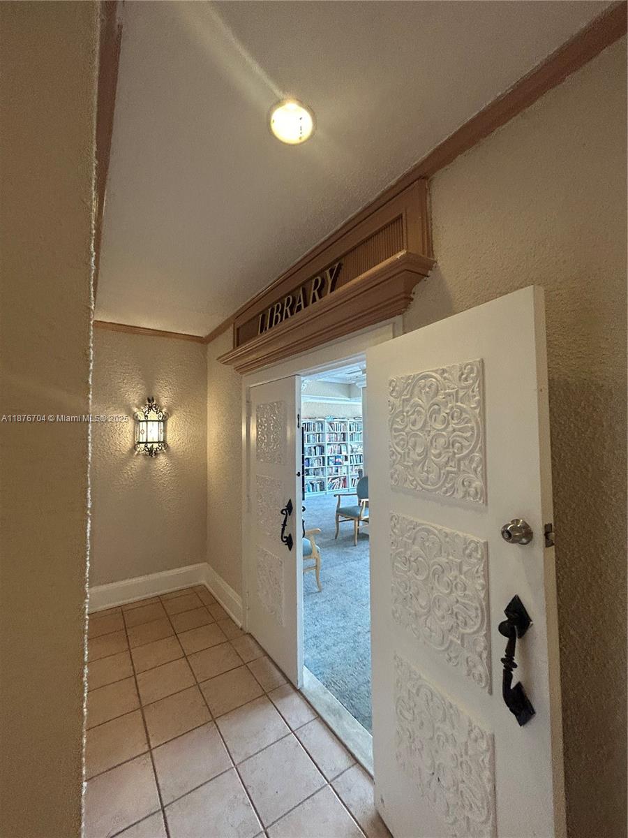 18081 Biscayne Boulevard, Unit 15024 Aventura, FL 33160 - Photo 37 of 43