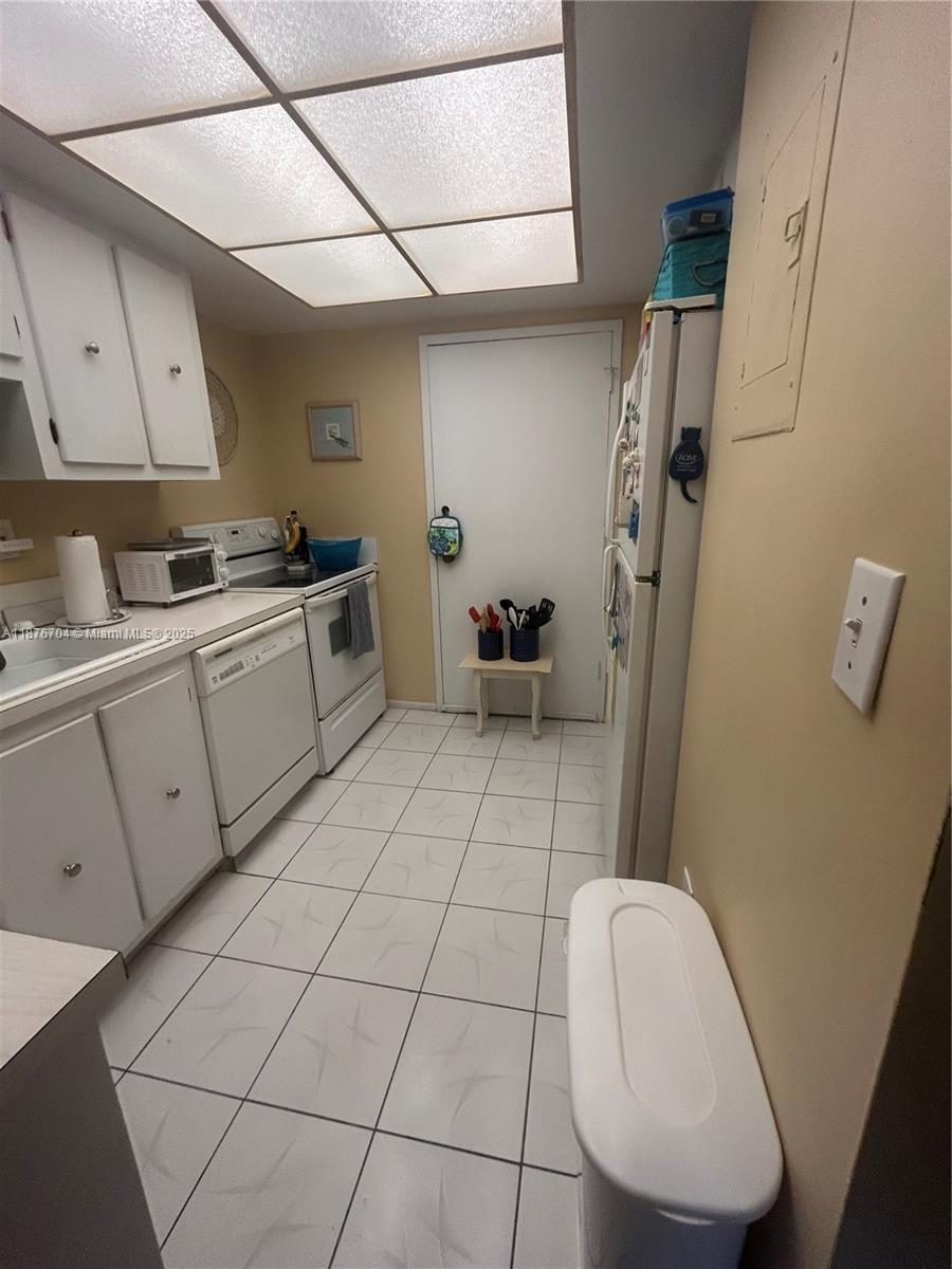 18081 Biscayne Boulevard, Unit 15024 Aventura, FL 33160 - Photo 5 of 43