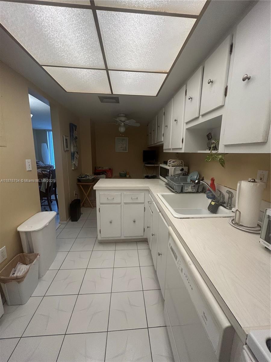 18081 Biscayne Boulevard, Unit 15024 Aventura, FL 33160 - Photo 7 of 43