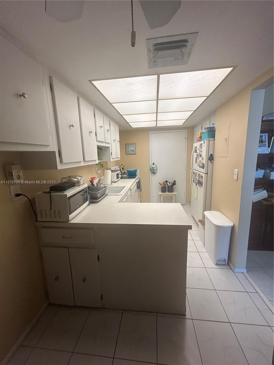 18081 Biscayne Boulevard, Unit 15024 Aventura, FL 33160 - Photo 8 of 43