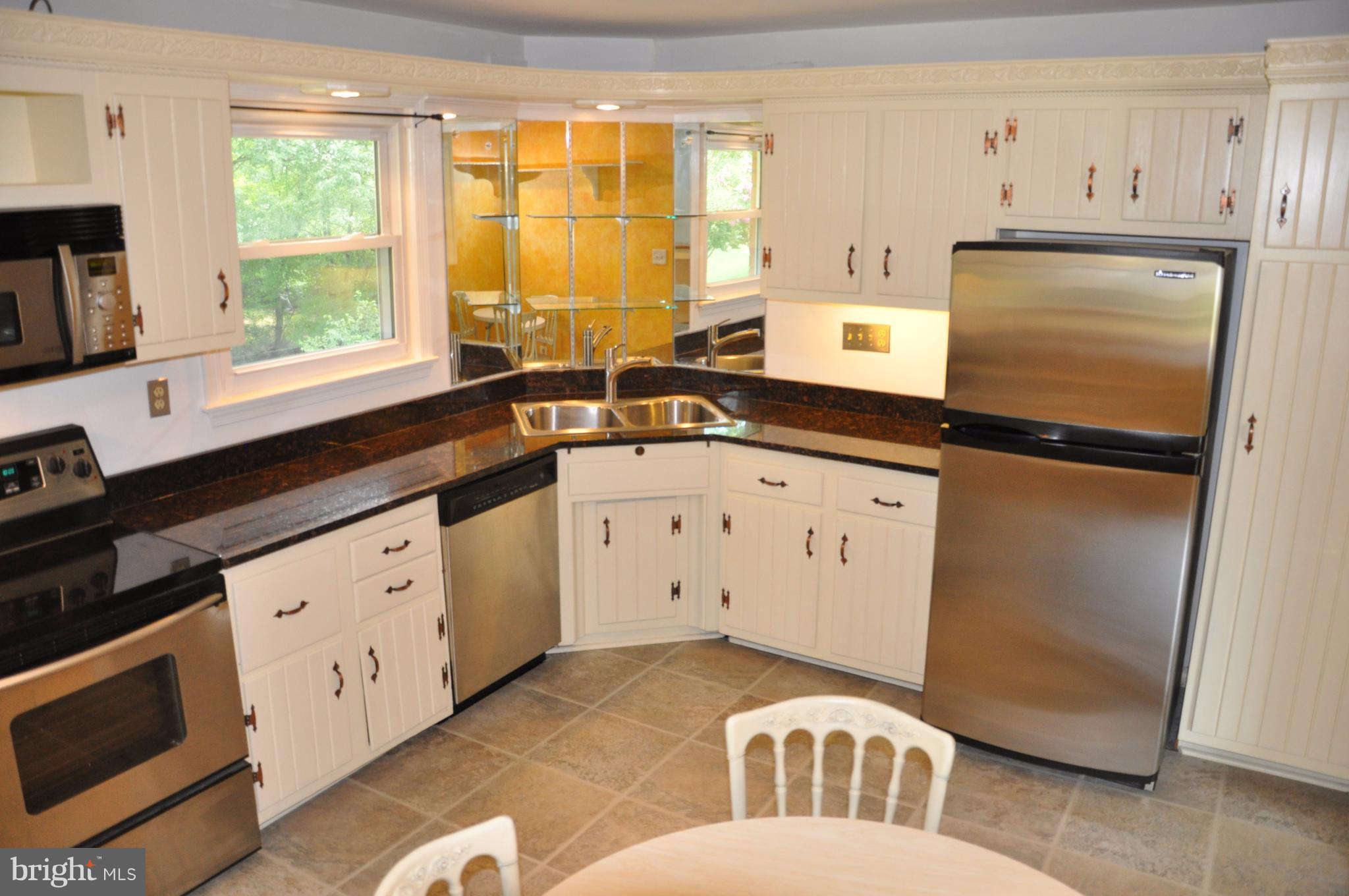 2938 Craiglawn Road Silver Spring, MD 20904 - Photo 6 of 30 Kitchen