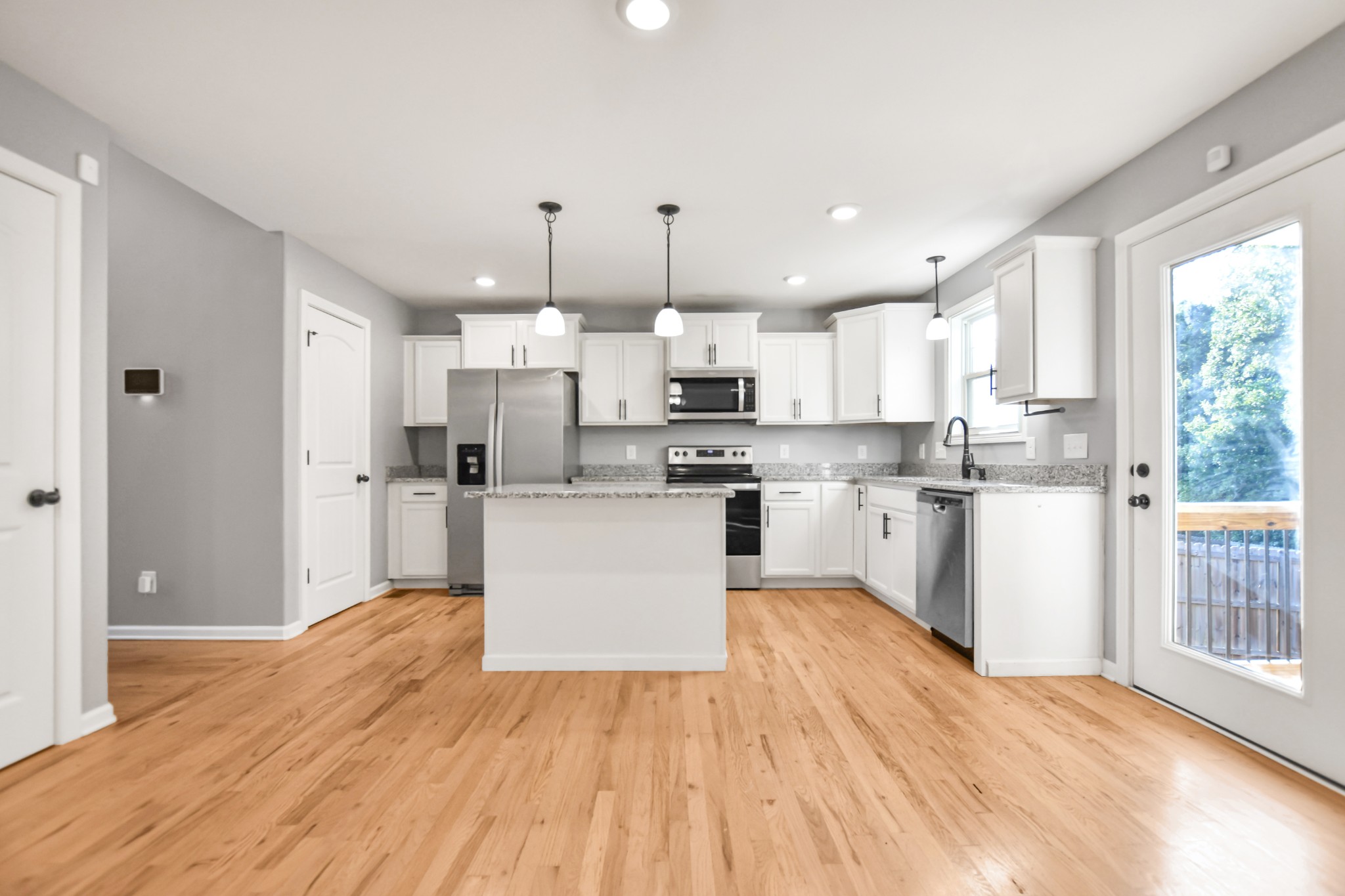 1824 Rains Road Clarksville, TN 37042 - Photo 6 of 20