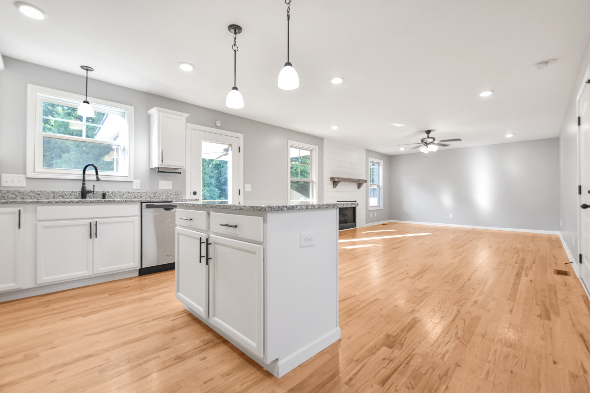 1824 Rains Road Clarksville, TN 37042 - Photo 10 of 20