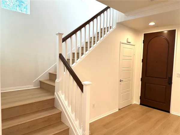$5,000 | 20347 Paseo Los Arcos, Porter Ranch, CA 91326