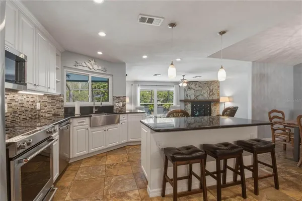 $645,000 | 4725 Orange Grove Way, Palm Harbor, FL 34684