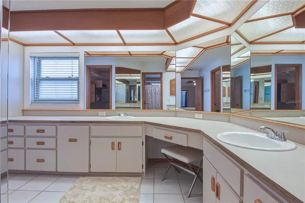 $645,000 | 4725 Orange Grove Way, Palm Harbor, FL 34684