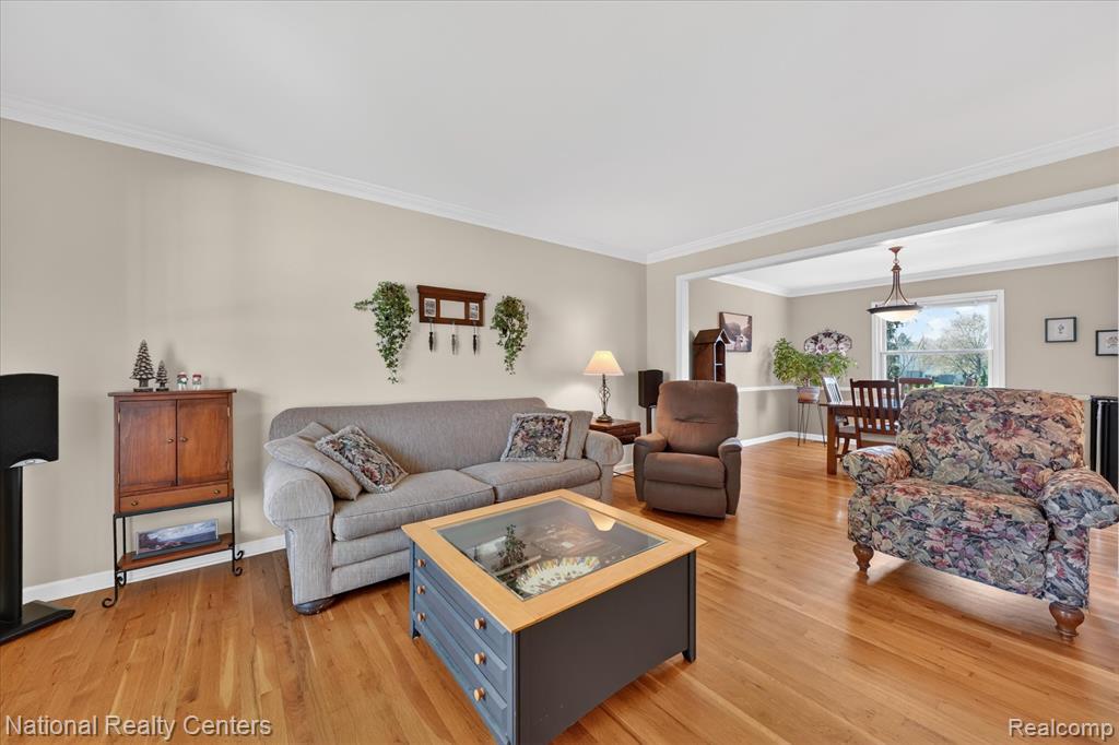 35419 Curtis Road Livonia, MI 48152 - Photo 7 of 53 Gallery Image 7