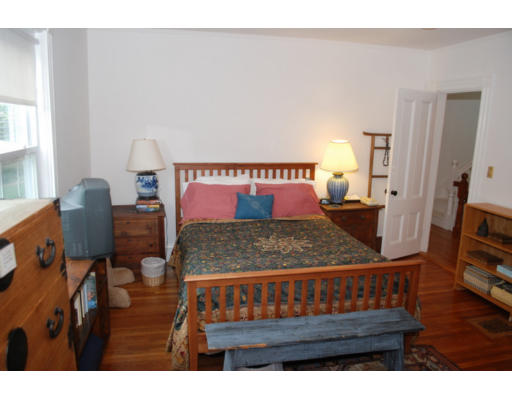 19 Harrison Street Newton, MA 02461 - Photo 7 of 13 Gallery Image 7