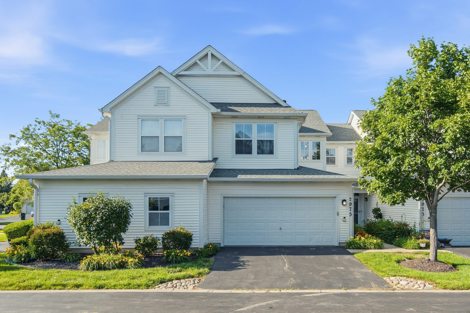 2975 Falling Waters Lane Lindenhurst, IL 60046 - Photo 1 of 28