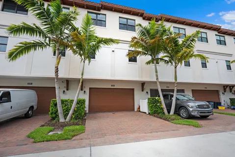 $905,000 | 5174 Beckman Terrace, Palm Beach Gardens, FL 33418