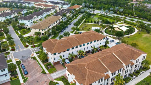 $905,000 | 5174 Beckman Terrace, Palm Beach Gardens, FL 33418