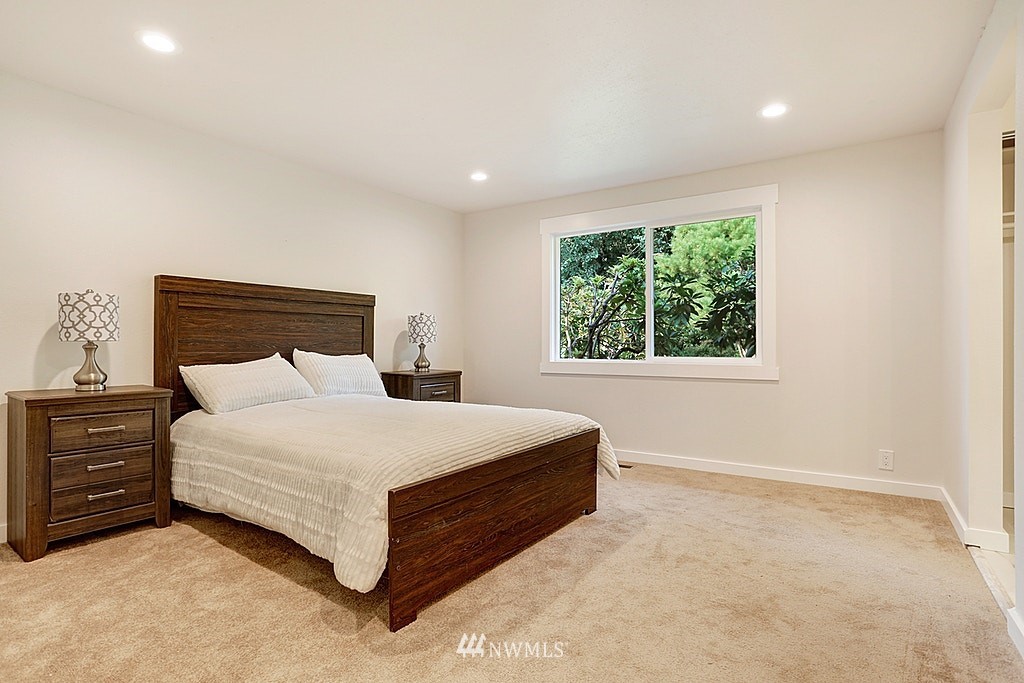 2527 173rd Place Southeast Bothell, WA 98012 - Photo 12 of 22 Gallery Image 12