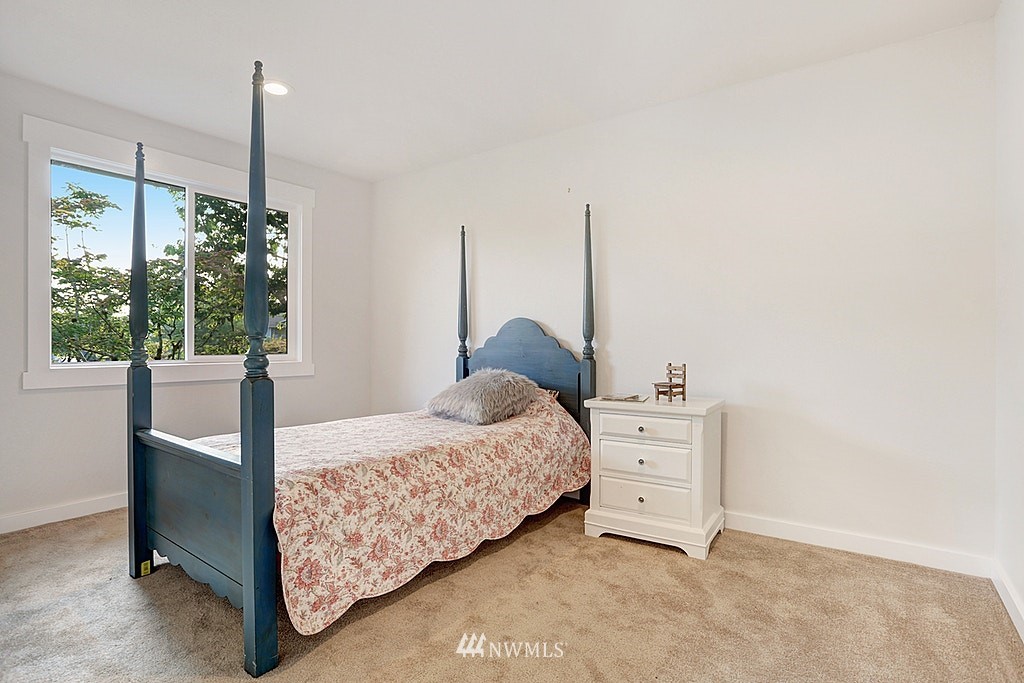 2527 173rd Place Southeast Bothell, WA 98012 - Photo 18 of 22 Gallery Image 18