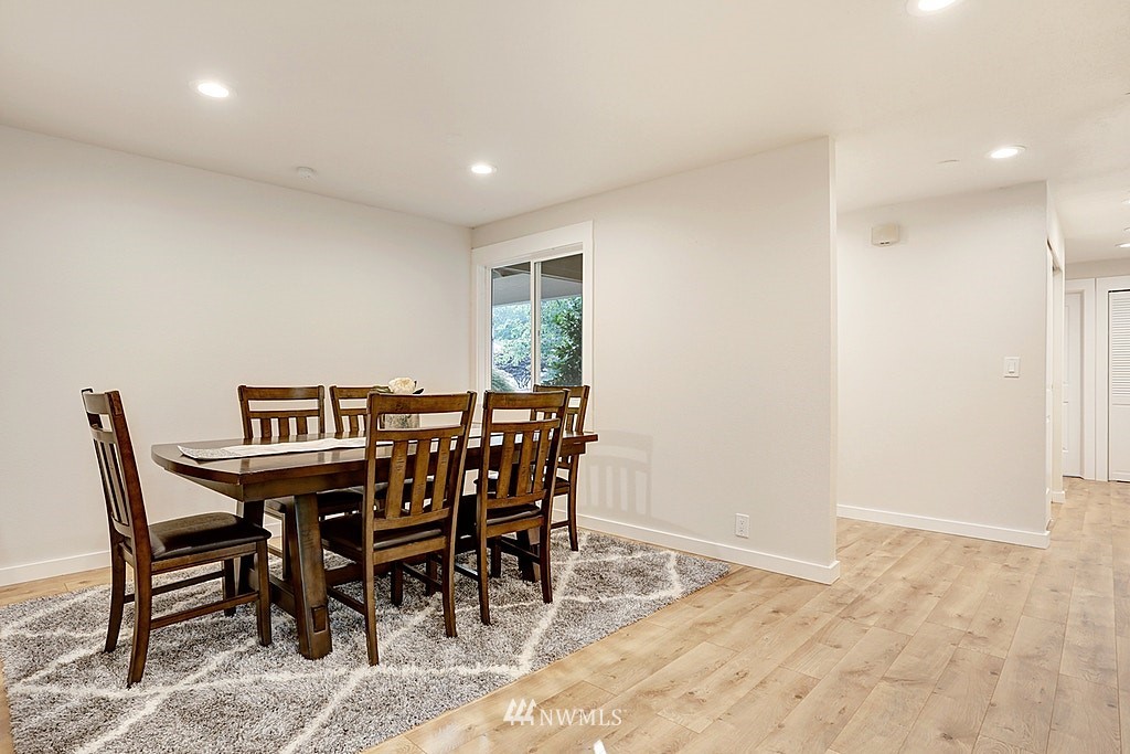 2527 173rd Place Southeast Bothell, WA 98012 - Photo 10 of 22 Gallery Image 10
