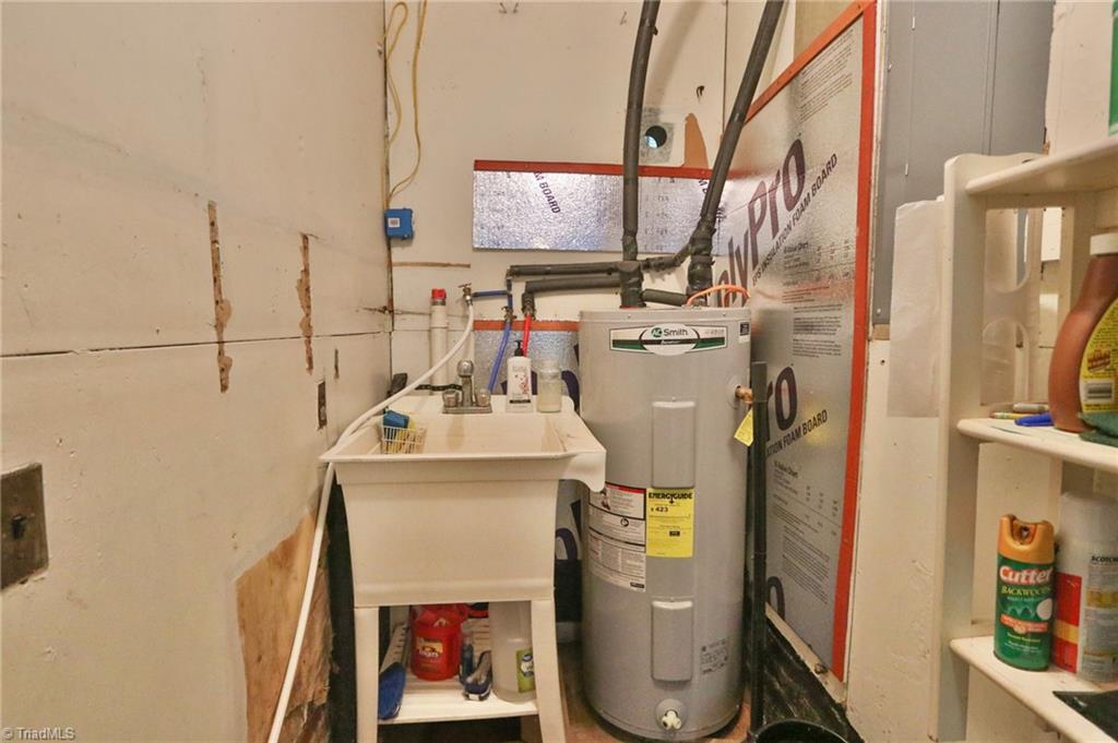 164 Edgewood Drive Elkin, NC 28621 - Photo 32 of 41