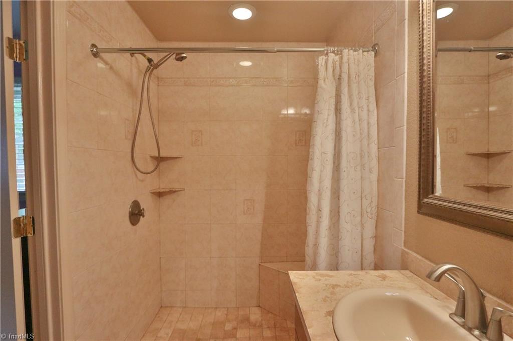 164 Edgewood Drive Elkin, NC 28621 - Photo 6 of 41