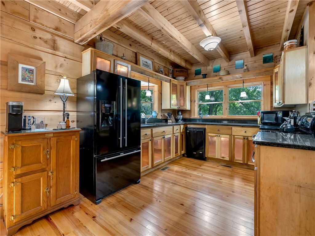 555 Chattooga Lake Road Mountain Rest, SC 29664 - Photo 13 of 45 Kitchen