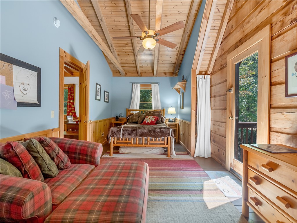 555 Chattooga Lake Road Mountain Rest, SC 29664 - Photo 20 of 45 Third bedroom